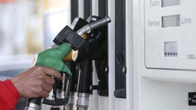 benzine-bu-geceden-itibaren-yeni-bir-zam-daha-geliyor-3Ujjmgcy.jpg