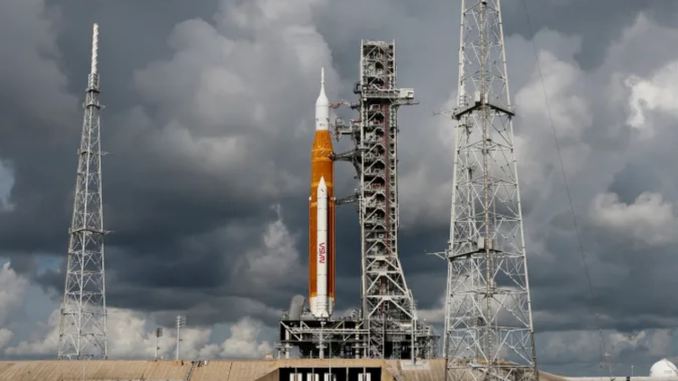 nasa-beklenen-projeyi-tekrar-erteledi-lf45bwgW.png